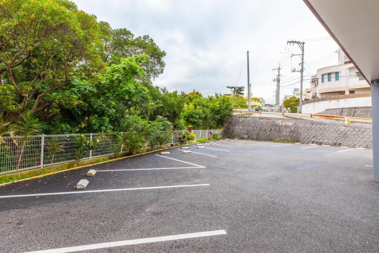 Aparthotel Mr. Kinjo In Matabee Okinawa Exterior foto
